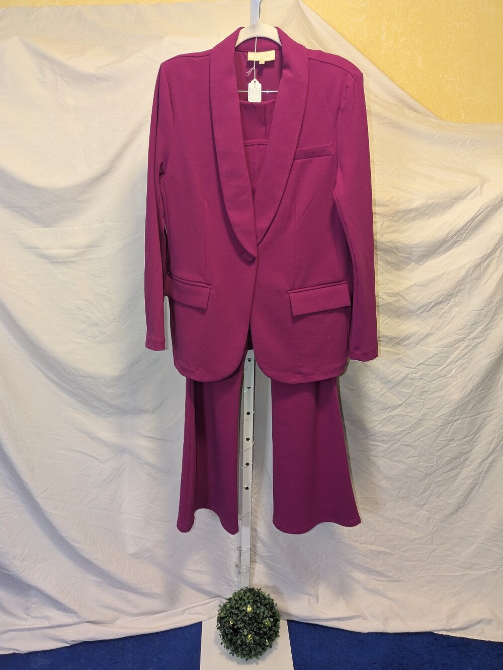 MELLÓDAY 3-Piece Pantsuit Set Magenta Fuchsia Blazer Tank Flare Pants Size L